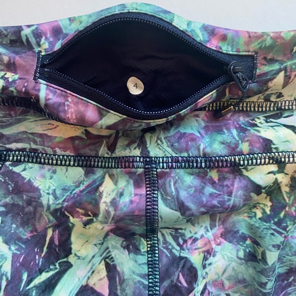 Lululemon Run: Inspire Crop II, Size: 4, Color: Iridescent Multi - Picture 6 of 7